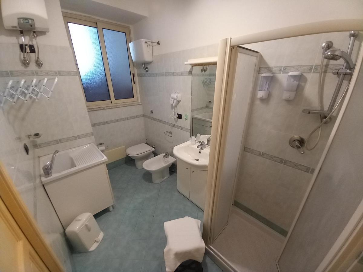 B&B Donna Elvira Siderno Екстериор снимка