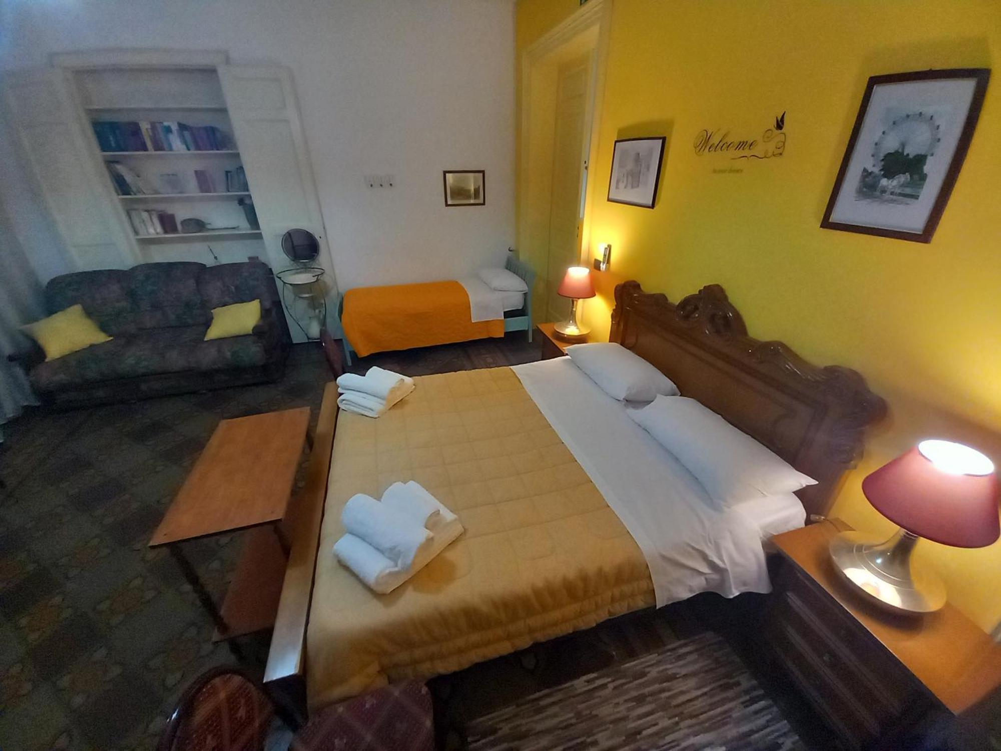 B&B Donna Elvira Siderno Екстериор снимка